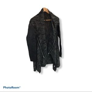 ROCK & REPUBLIC CARDIGAN SZ  M